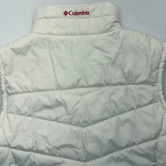 Columbia White Quilted Puffer Vest with Red Trim - Picture 6 of 8